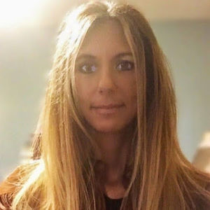 Meet your Posher, Stefanie